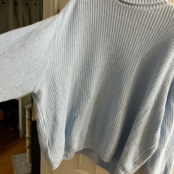 Excellent condition 
Unisex sweater - Picture 4 of 4